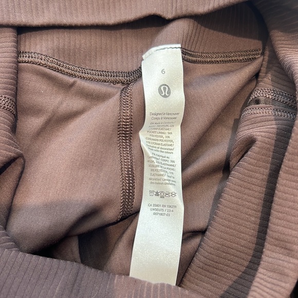 Lululemon 28” Ribbed Align Leggings - Picture 3 of 4